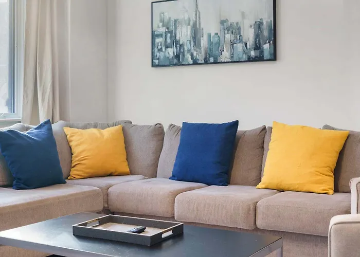 Modern 3br Near Mccormick & South Loop