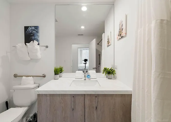 Modern 3br Near Mccormick & South Loop *